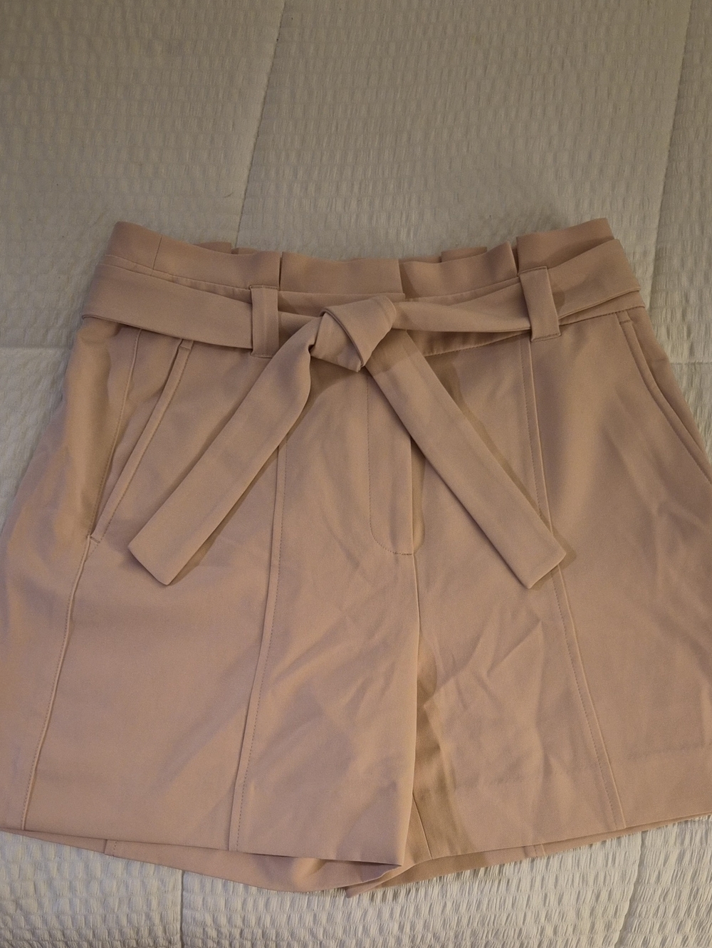 White House Black Market Pink Tie-Belt Bermuda Shorts sz 6